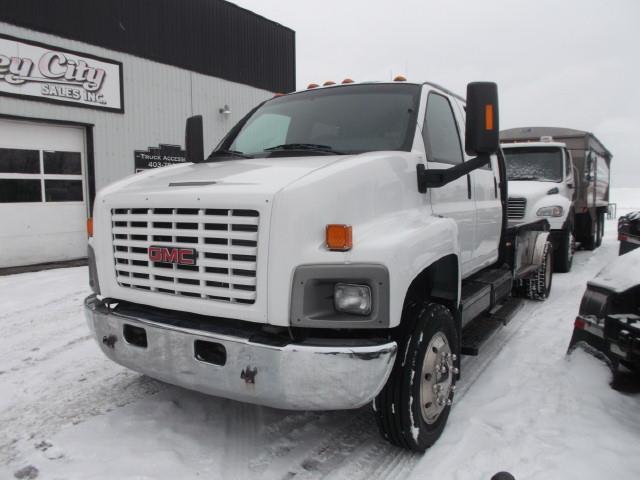 Image #0 (2007 CHEV 7500 TOPKICK CREW CAB SPORTCHASSIS 2WD TRUCK)